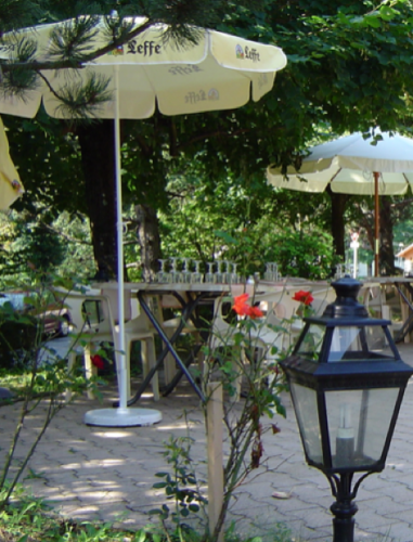 Terrasse restaurant Saint-Vincent de Mercuze